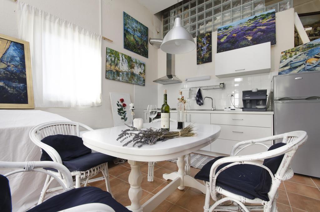 Apartment Croatia Art Drasnice Habitación foto